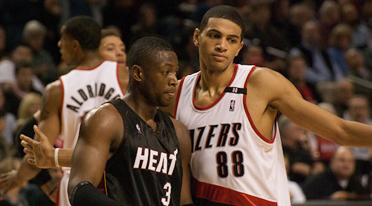 nicolas batum vs dwyane wade nicolas batum vs dwyane wade