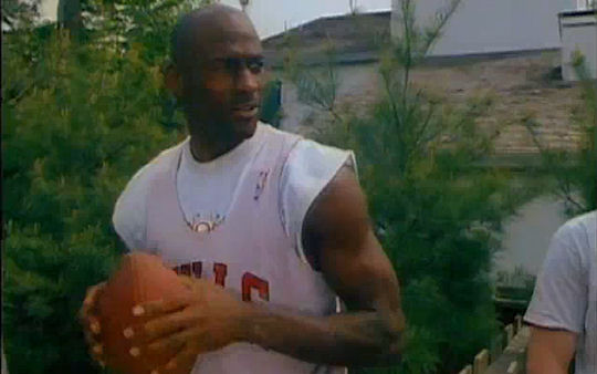 michael-jordan-football-us michael-jordan-football-us