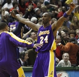 kobe-bryant-buzzer-bucks