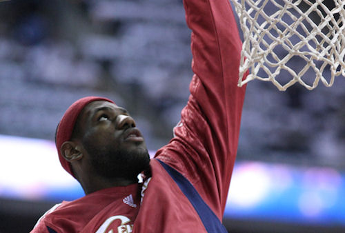 lebron-james-dunk