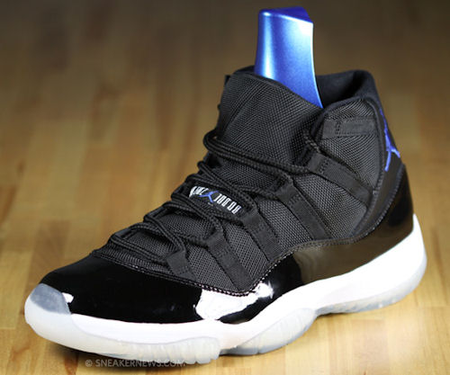 air-jordan-xi-2009-space-jam-04