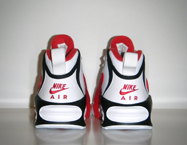 Nike Air Way Up Bulls Red-White