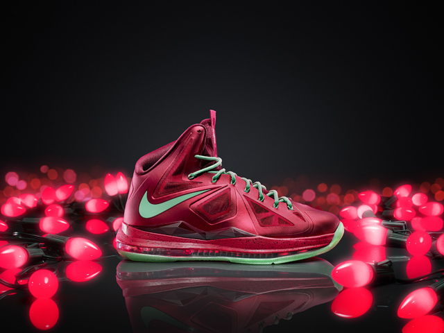 Nike LeBron X Noël