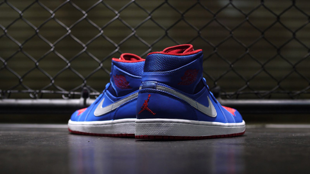 Air Jordan 1 Sixers