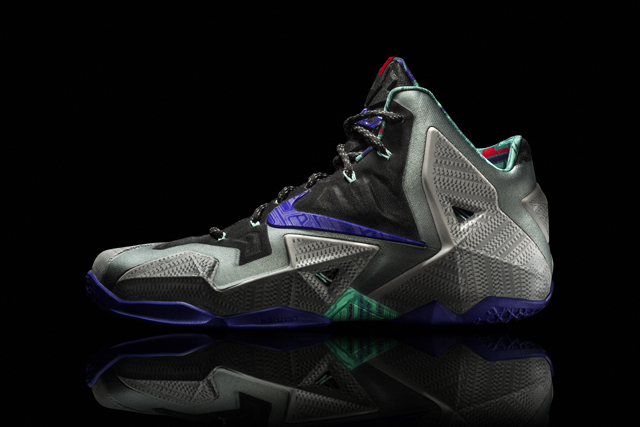 Nike LeBron 11