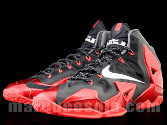 Nike LeBron XI noir/rouge
