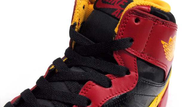 air-jordan-1-retro-high-og-hawks-highlight-reel-5
