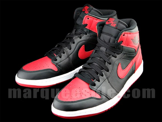 bred-air-jordan-1-retro-high-og-06-570x427