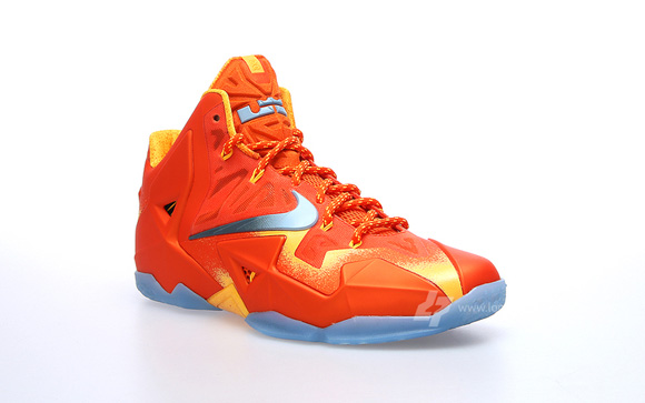 Nike-LeBron-XI-Forging-Iron-2