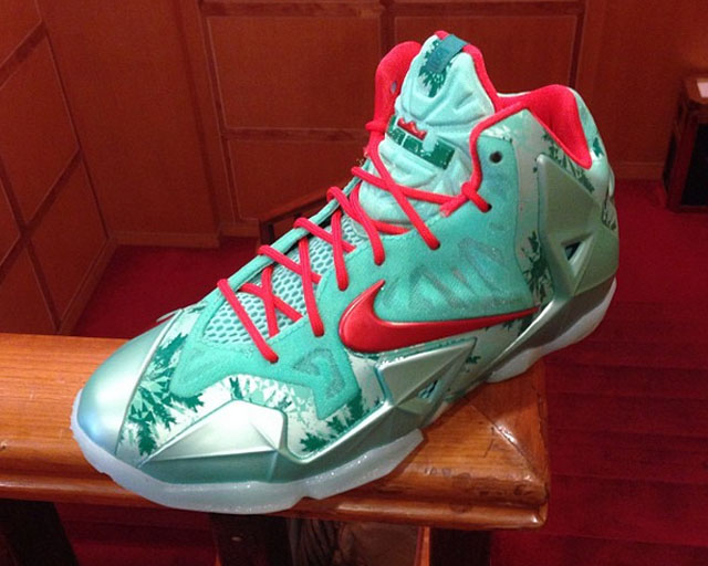 lebron-11-christmas-2