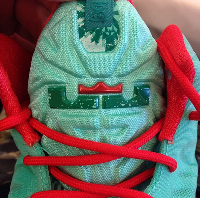 lebron-11-christmas-7