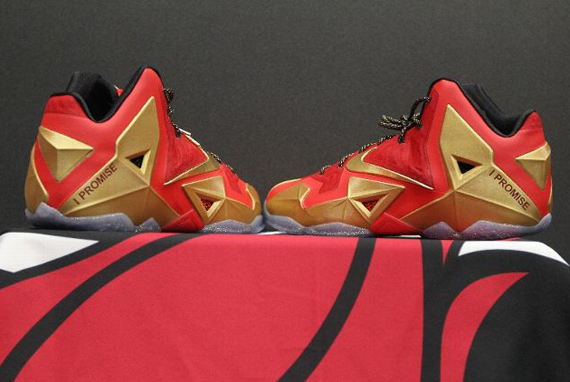 lebron-11-gold-pe