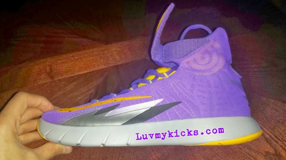 nike-zoom-hyper-rev-02-570x320