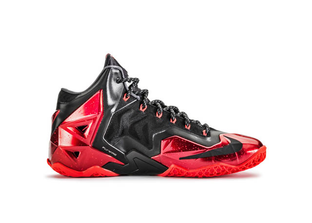 nikelebron11blackuniversityredbred10