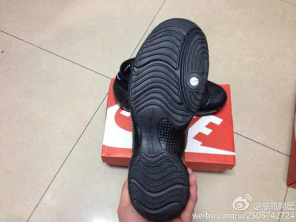 Nike-Air-Flightposite-Retro-2014-6