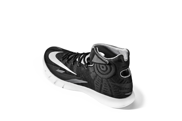 Sp14_BB_HyperRev_630913_003_Blk_Met_Sil_3qtr_lat_heel_26104
