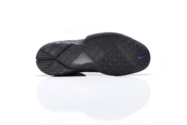 Sp14_BB_Kobe9_Prelude_Kobe_III_outsole_12554_26191