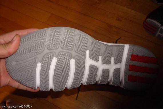 adidas-d-rose-black-red-08-570x380