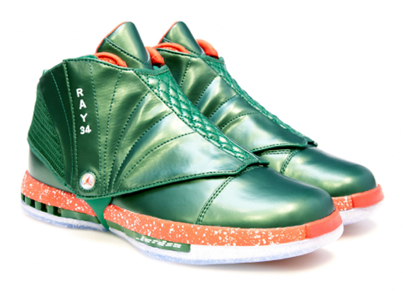 air-jordan-16-ray-allen-christmas-1