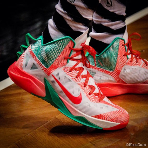 nba-feet-christmas-2013-deron-williams-hyperfuse-2013-1