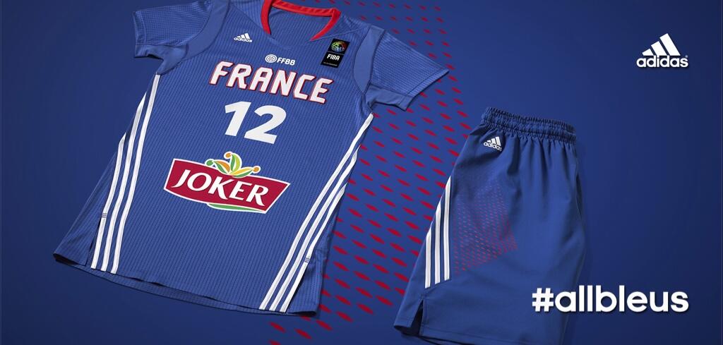 Boz8clYIAAA2rsb.jpg large