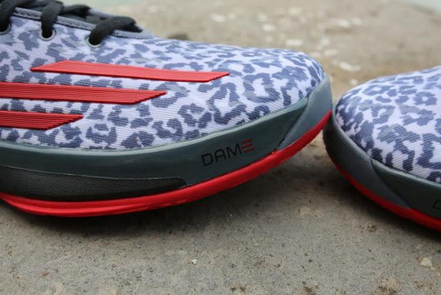 adidas-crazylight-boost-4-white-black-red-leopard-05
