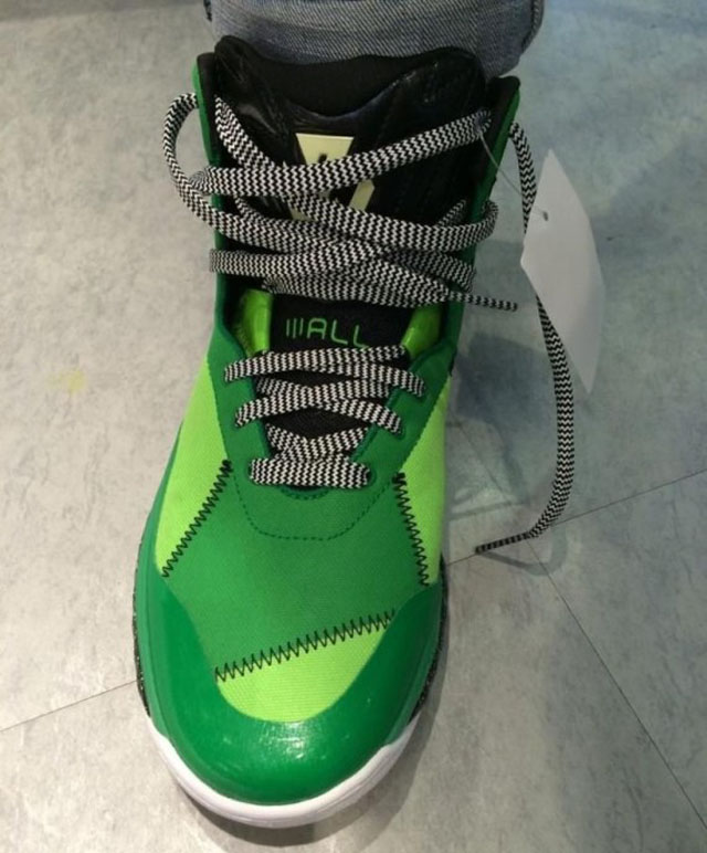 adidas-john-wall-sneakers-01-570x688