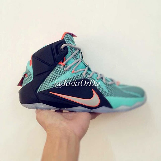 LeBron12_1