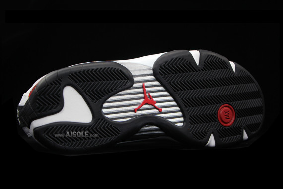 jordan-xiv-white-leather-black-toe-01-570x380