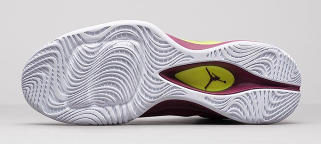 jordan-super-fly-3-vusion-pink-volt-deep-garnet-01