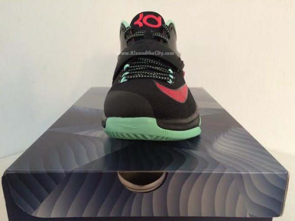nike-kd7-black-bad-apple-4-580x434