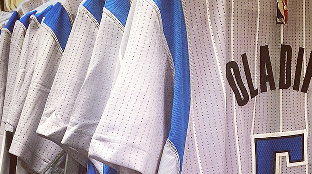 Le Magic va jouer avec des maillots à manches