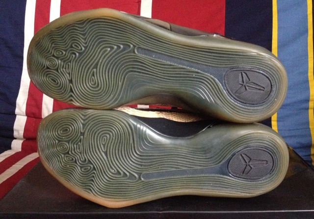 nike-kobe-9-high-ext-qs-snakeskin-06-900x629