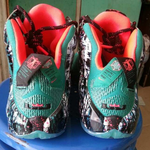nike-lebron-12-christmas-1-580x580
