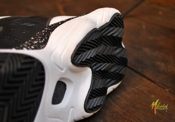 reebok-answer-14-white-black-06-570x398