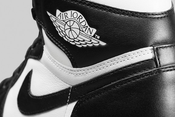 Air-Jordan-1-Retro-High-OG-BlackWhite-Release-Information-4-e1414986566954