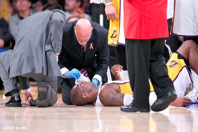 Les images de la blessure à l'oeil de Kobe Bryant