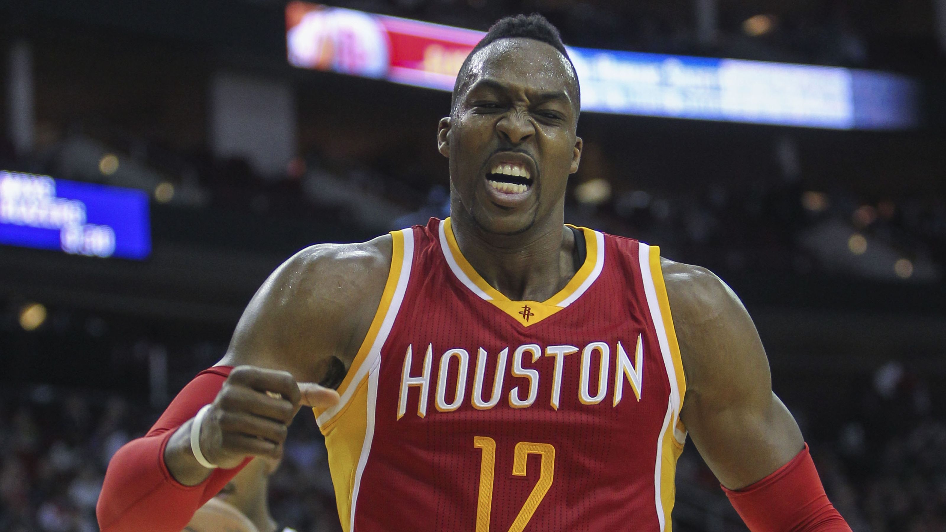 635509132869281146-2014-11-06-Dwight-Howard