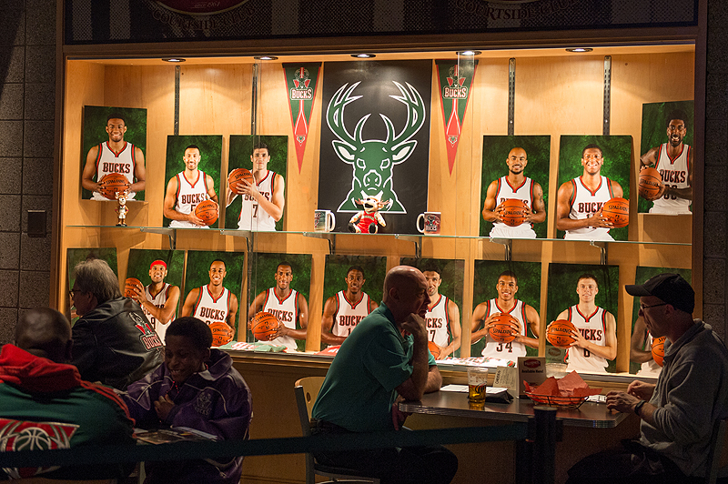 NBA Bucks v Pistons 012