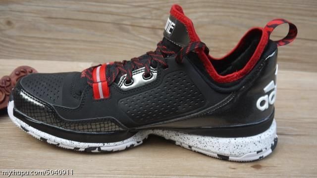 adidas-d-lillard-1-black-red-02