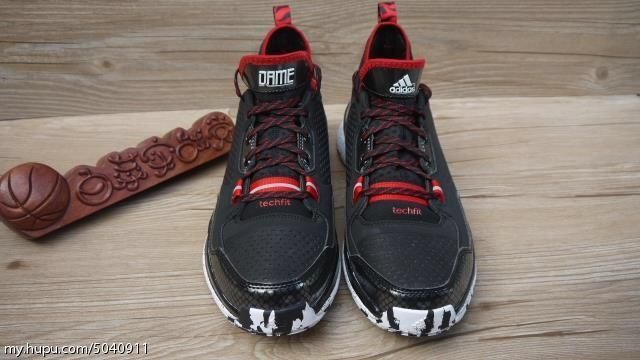adidas-d-lillard-1-black-red-03
