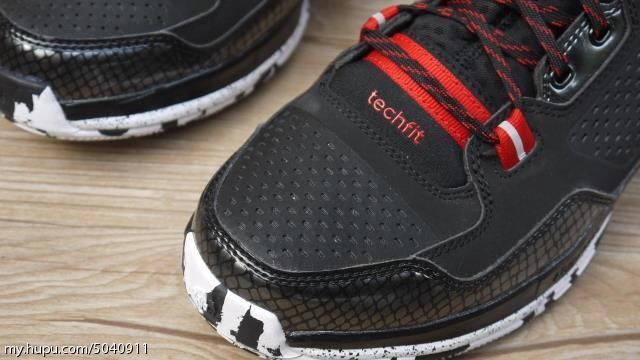 adidas-d-lillard-1-black-red-04