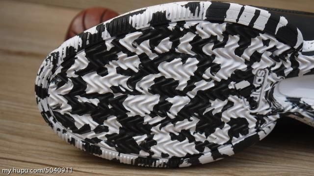 adidas-d-lillard-1-black-red-10