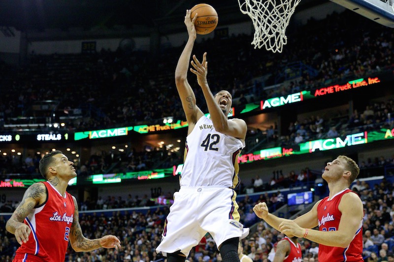 alexis-ajinca-clippers