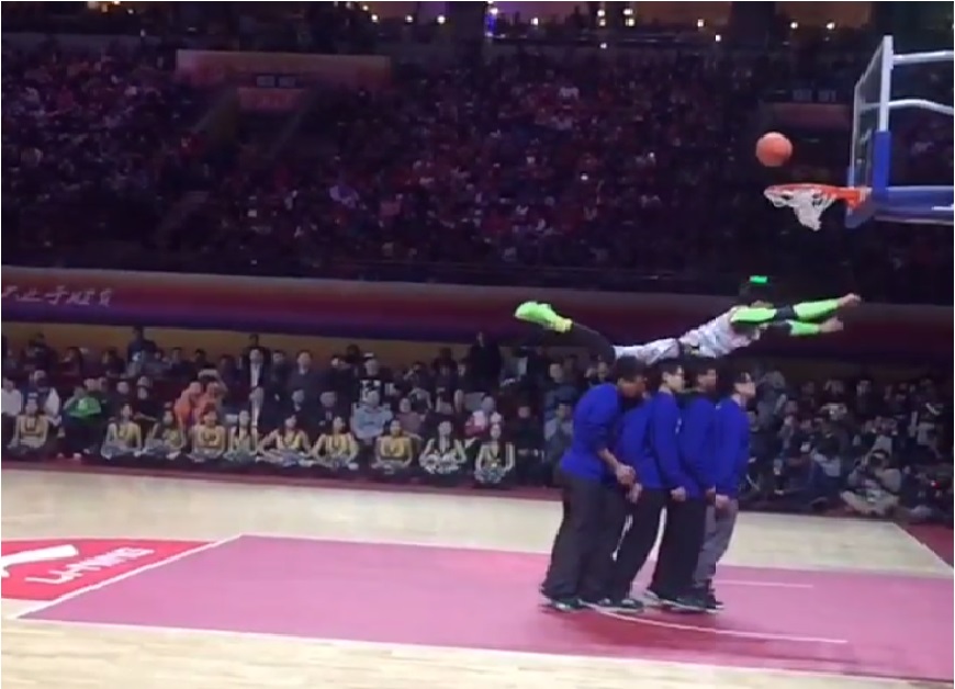 Shaqtin A Fool : Stephon Marbury se moque d'un dunkeur