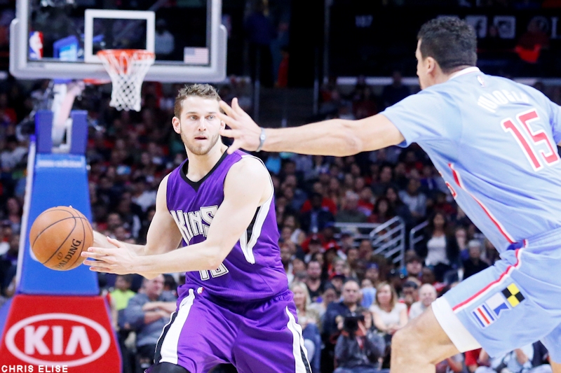 Sacramento prêt à se séparer de Nik Stauskas pour recruter un ailier-fort