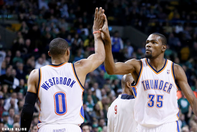 Kevin Durant et Russell Westbrook explosent les Warriors