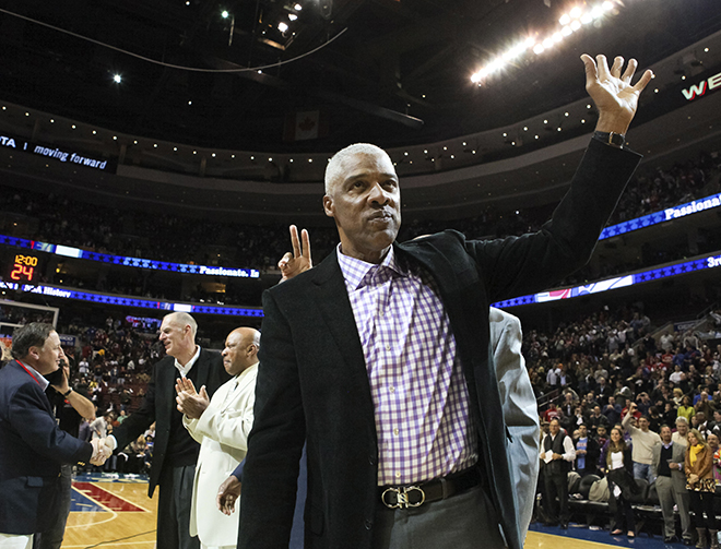 AP DR J DOCUMENTARY BASKETBALL S BKN FILE USA PA