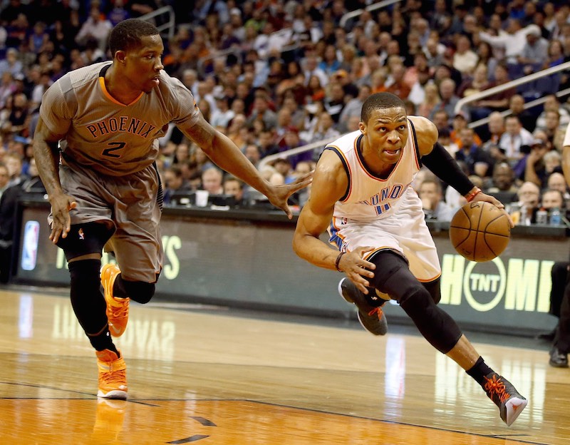 Phoenix - OKC : Eric Bledsoe gâche le nouveau triple double de Russell Westbrook