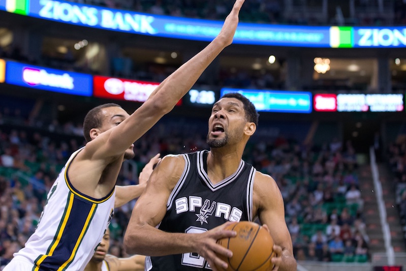 San Antonio bute sur la muraille Rudy Gobert